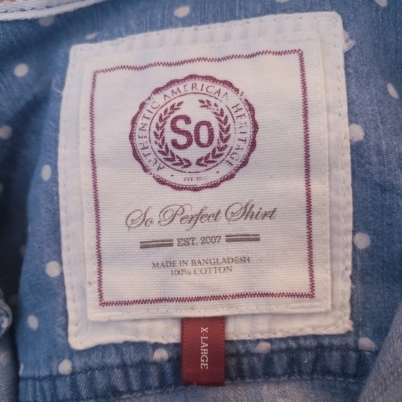 SO Perfect Shirt Button Chambrey Swiss Dots Juniors / Jr XL Blue White Spring - Picture 6 of 6